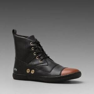 Gram 420g Full Grain Leather Pile